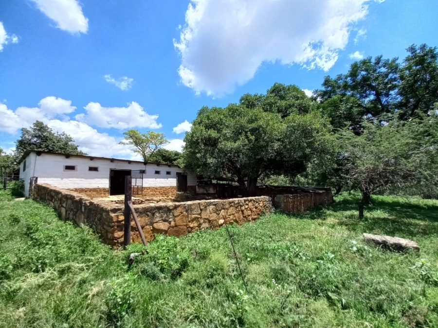 7 Bedroom Property for Sale in Rustenburg Rural North West